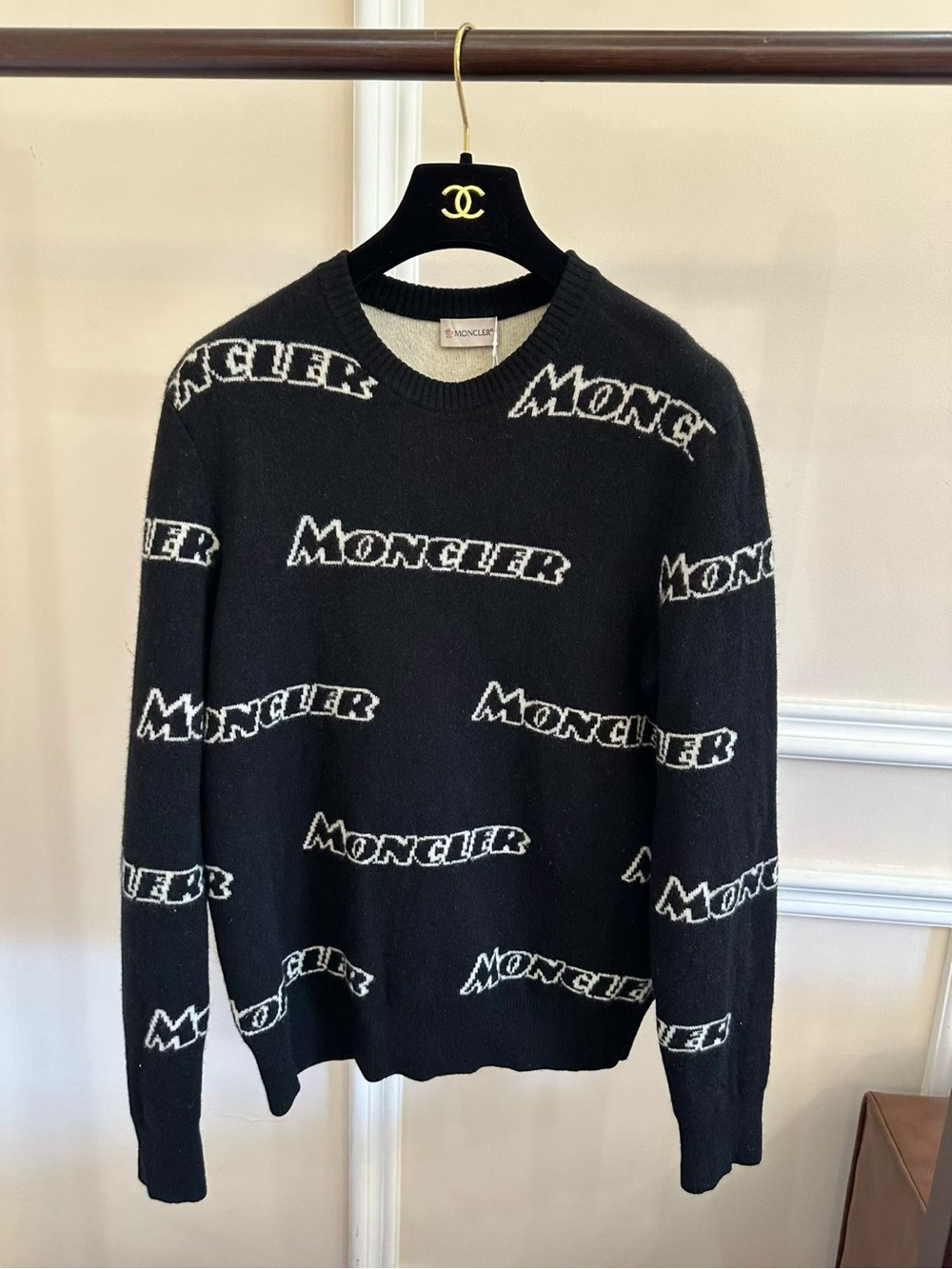 🚩steal Moncler Black Crewneck Sweater with White Logo Print